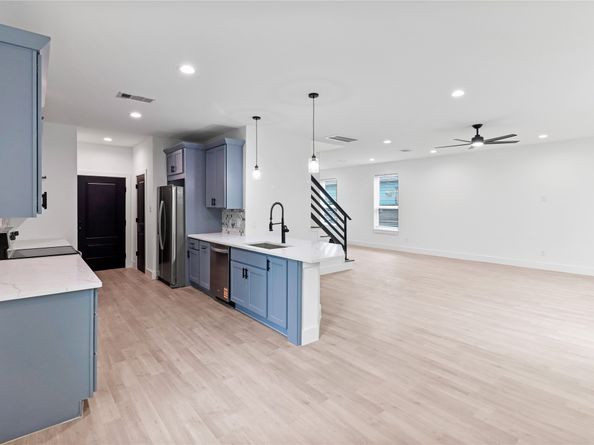 8136 Chateau Street, Houston TX 77028