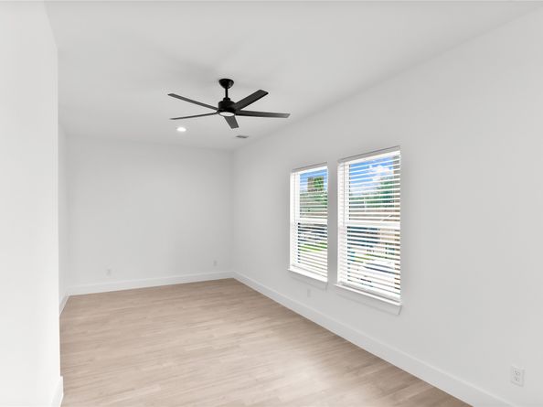 8136 Chateau Street, Houston TX 77028