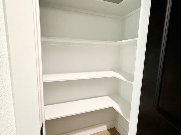 8136 Chateau Street, Houston TX 77028