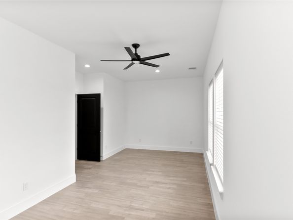 8136 Chateau Street, Houston TX 77028