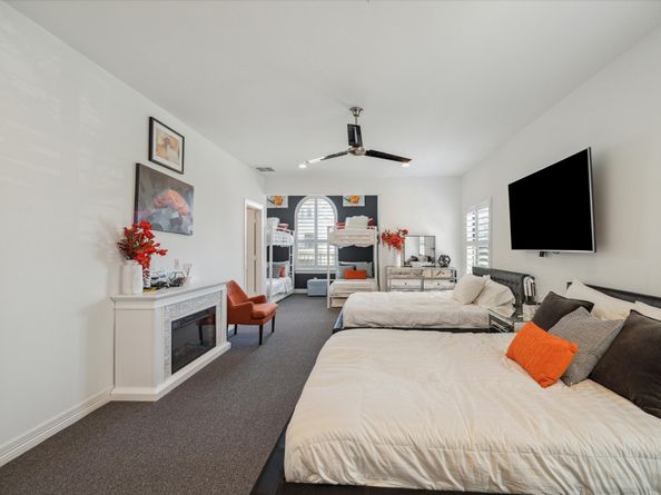 70 Sunset Park Lane, Sugar Land TX 77479