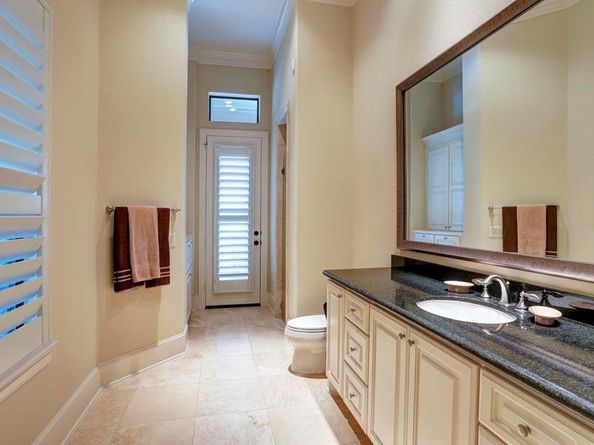 70 Sunset Park Lane, Sugar Land TX 77479