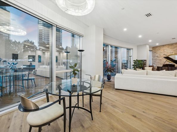 1600 Post Oak Boulevard 802, Houston TX 77056