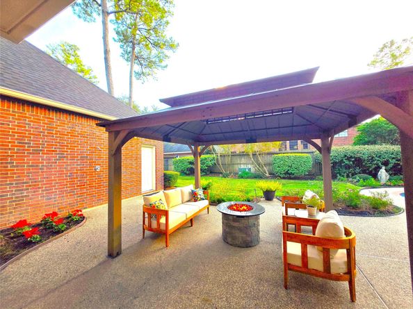 11807 Primwood Drive, Houston TX 77070