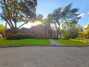11807 Primwood Drive, Houston TX 77070