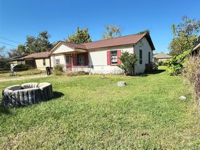 7429 W Knoll, Houston TX 77028