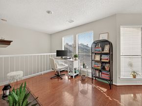 2277 S Kirkwood Road 1002, Houston TX 77077