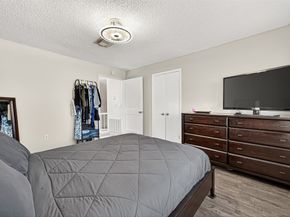 2277 S Kirkwood Road 1002, Houston TX 77077