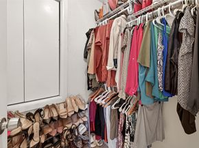 2277 S Kirkwood Road 1002, Houston TX 77077