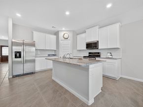 2322 E Winding Pines Drive, Tomball TX 77375