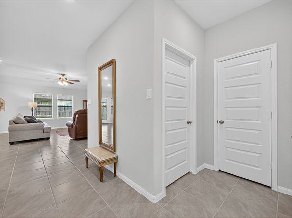 2322 E Winding Pines Drive, Tomball TX 77375