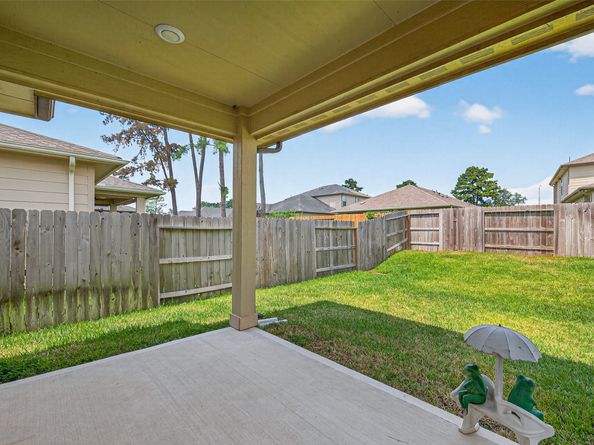 2322 E Winding Pines Drive, Tomball TX 77375