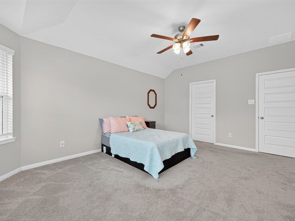 2322 E Winding Pines Drive, Tomball TX 77375