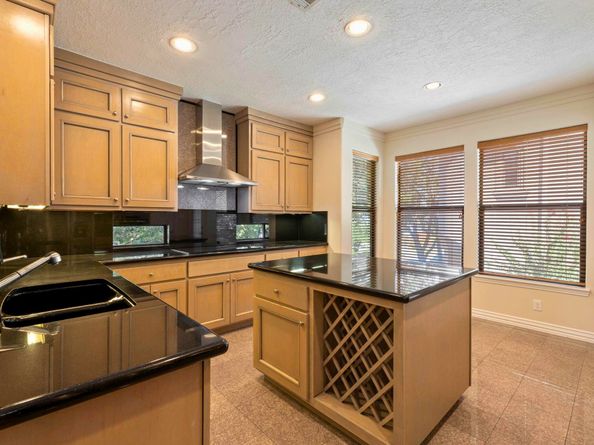 628 Bomar Street, Houston TX 77006