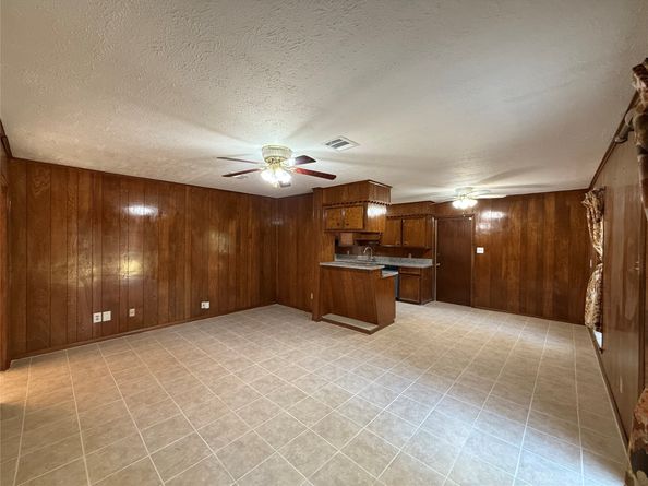 7325 Ley Road, Houston TX 77028