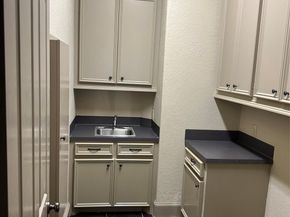 38 HILLOCK WOODS Drive, The Woodlands TX 77380