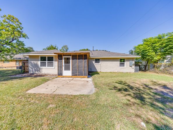 6201 Carew Street, Houston TX 77074