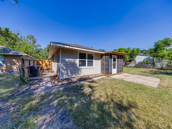 6201 Carew Street, Houston TX 77074