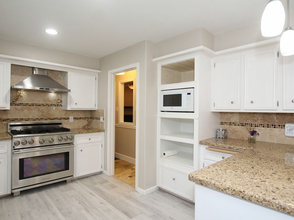 214 W Sutton Square, Stafford TX 77477