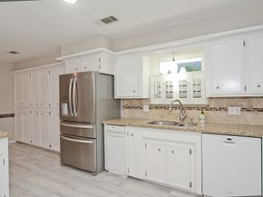 214 W Sutton Square, Stafford TX 77477