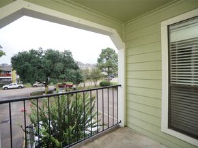6602 Harbor Town Drive 1202, Houston TX 77036
