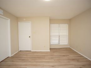 6602 Harbor Town Drive 1202, Houston TX 77036