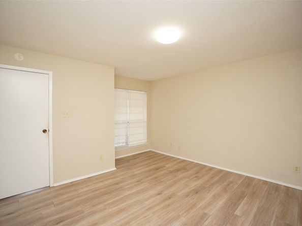 6602 Harbor Town Drive 1202, Houston TX 77036