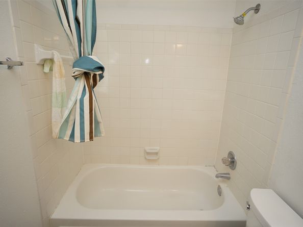 6602 Harbor Town Drive 1202, Houston TX 77036