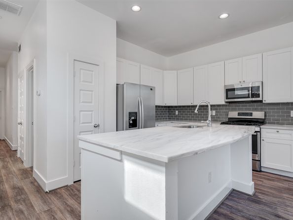 308 E 39th Street, Houston TX 77018