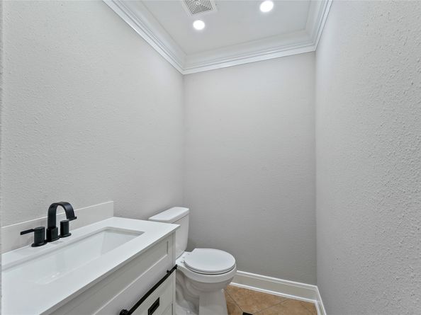 7890 W Bellfort Avenue 7890, Houston TX 77071