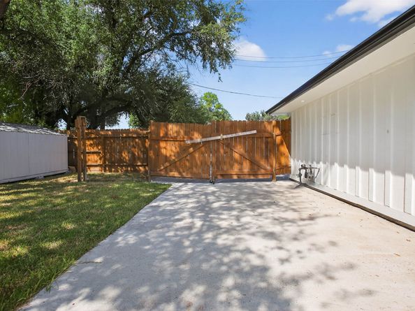 3302 Ann Arbor Drive, Houston TX 77063