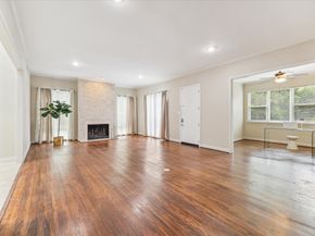 7924 Woodway Drive, Houston TX 77063