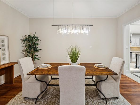 7924 Woodway Drive, Houston TX 77063