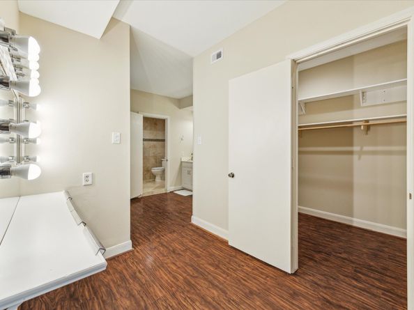 7924 Woodway Drive, Houston TX 77063
