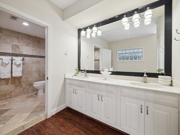 7924 Woodway Drive, Houston TX 77063
