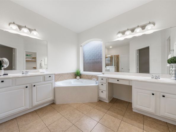 9535 Empress Crossing Drive, Spring TX 77379