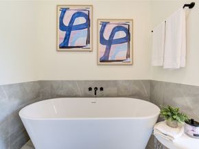 6121 Pacific Forest, Houston TX 77091