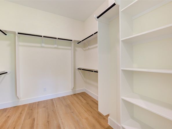 6121 Pacific Forest, Houston TX 77091