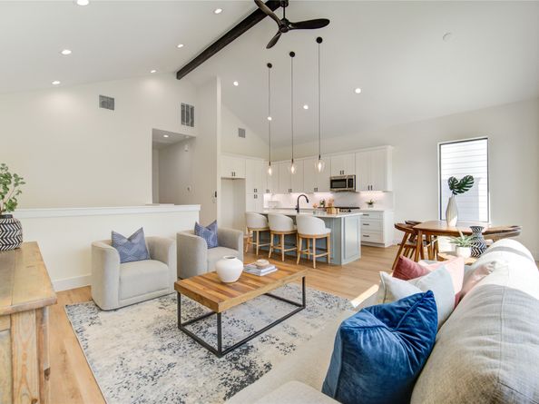 6121 Pacific Forest, Houston TX 77091