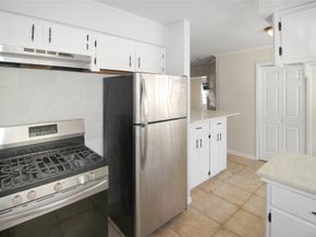 10322 Nold Drive, Houston TX 77016