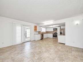 10372 Hammerly Boulevard 25, Houston TX 77043