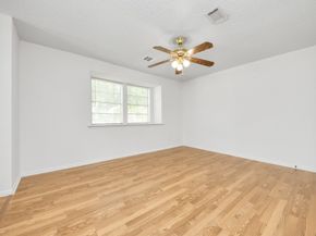 10372 Hammerly Boulevard 25, Houston TX 77043