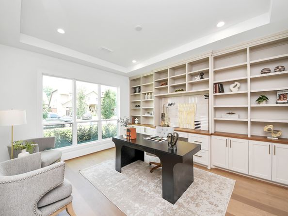 1819 Cheshire Lane, Houston TX 77018