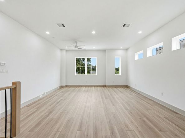1116 Weiss Street, Houston TX 77009