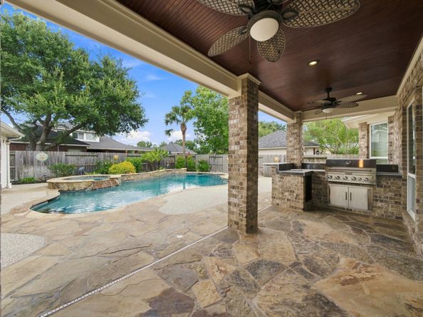 15806 Applerock Trail, Cypress TX 77433