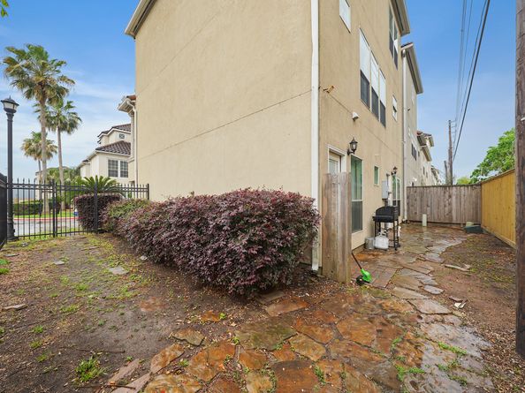 7106 Harmony Cove, Houston TX 77036