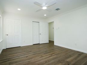 5313 De Lange Lane, Houston TX 77092