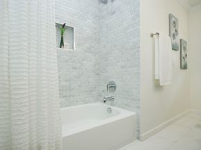 5313 De Lange Lane, Houston TX 77092