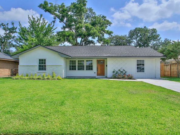 5313 De Lange Lane, Houston TX 77092