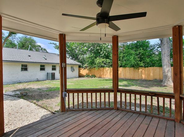 5313 De Lange Lane, Houston TX 77092